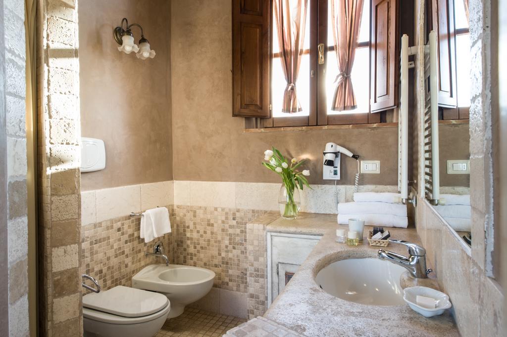 Готель Relais La Leopoldina Беттолле Номер фото